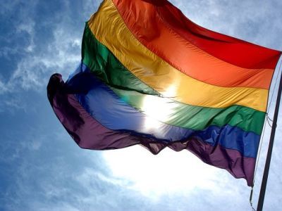 Флаг ЛГБТ. Фото: examiner.com