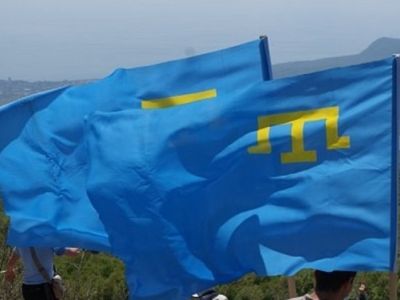 Флаг крымских татар (aipetri.info)