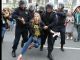 Задержание Марии Бароновой на Тверской в Москве. Фото: twitter: @openrussia_org