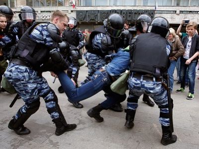 Задержания на акции в Москве 12 июня. Фото: interfax.ru