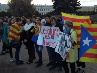 Пикет солидарности с Каталонией в рамках акции 7.10.17 (СПб., Марсово поле). Фото: Егор Седов