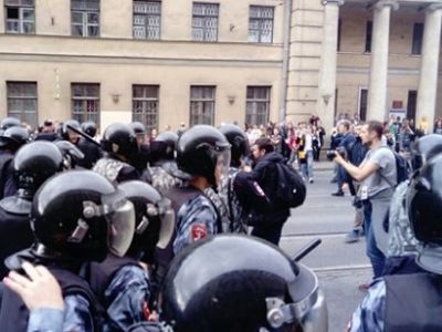 Митинг против пенсионной реформы в Петербурге. Фото: paperpaper.ru