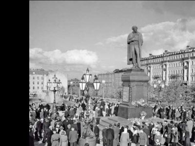 Демонстрация на Пушкинской площади 5 декабря 1965 года. Фото: vstarine.com