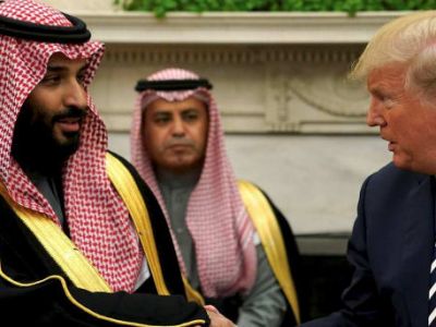 Дональд Трамп с наследным принцем Саудовской Аравии Мухаммедом бен Салманом. Фото: Джонатан Эрнст / Reuters