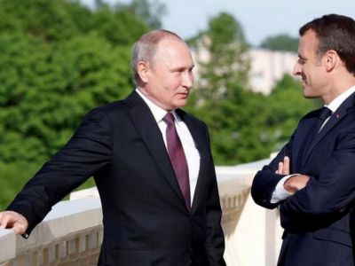 Владимир Путин и Эммануэль Макрон, Санкт-Петербург, май 2018 года. Фото: Jean-Claude Coutausse / Le Monde