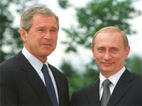 Буш и Путин. Фото www.uvi.si (с)