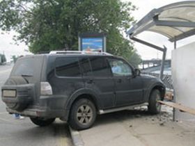 ДТП с участием автомобиля думы, фото с сайта province.ru 