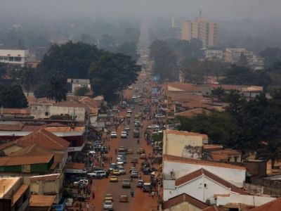 Вид на город Банги — столицу Центральноафриканской Республики, 16 февраля 2016 год. Фото: Siegfried Modola / Reuters