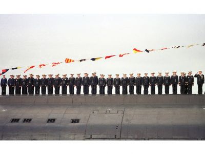 Последний снимок экипажа АПРК "Курск" на параде в День ВМФ. 30 июля 2000 года Фото: AP